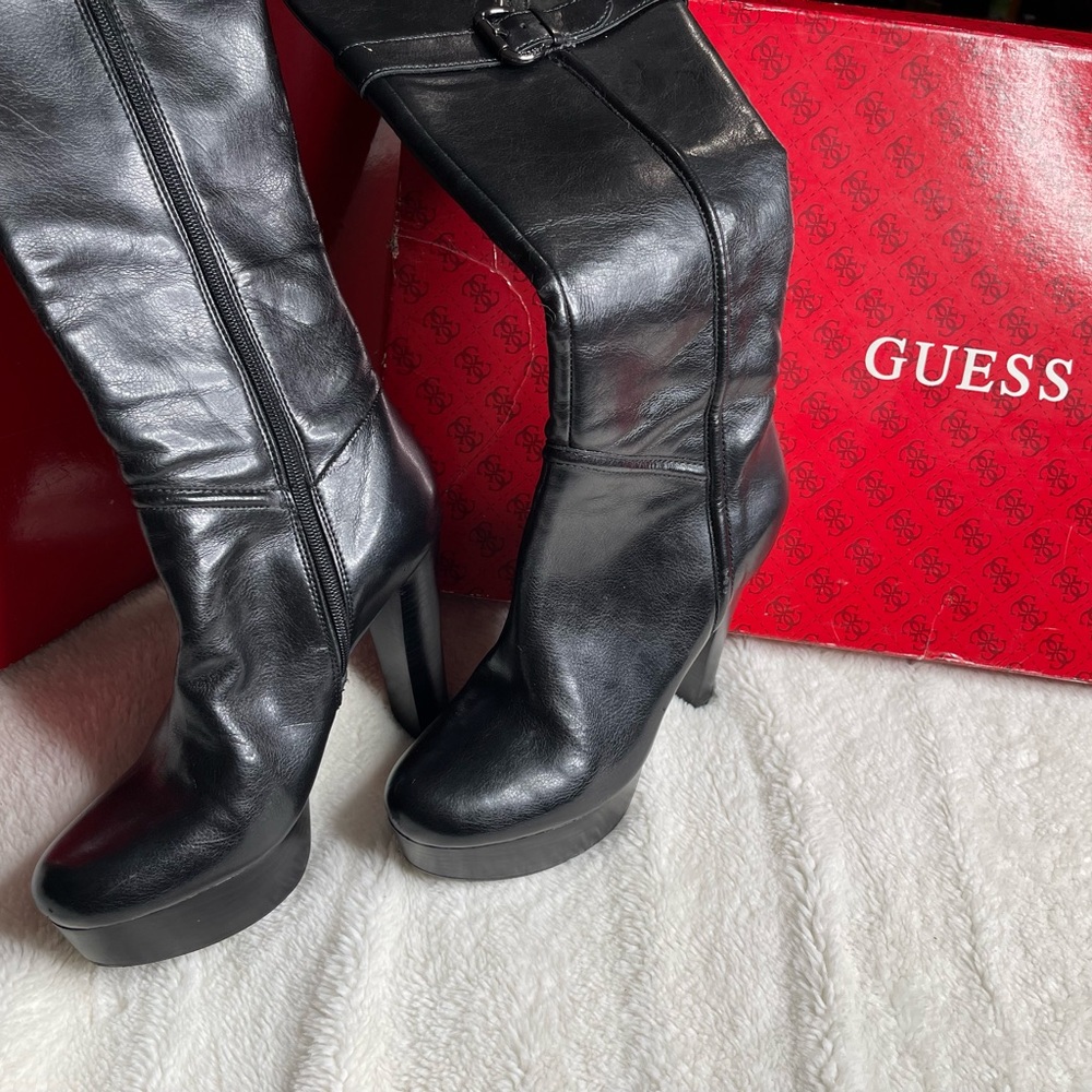 Guess boots